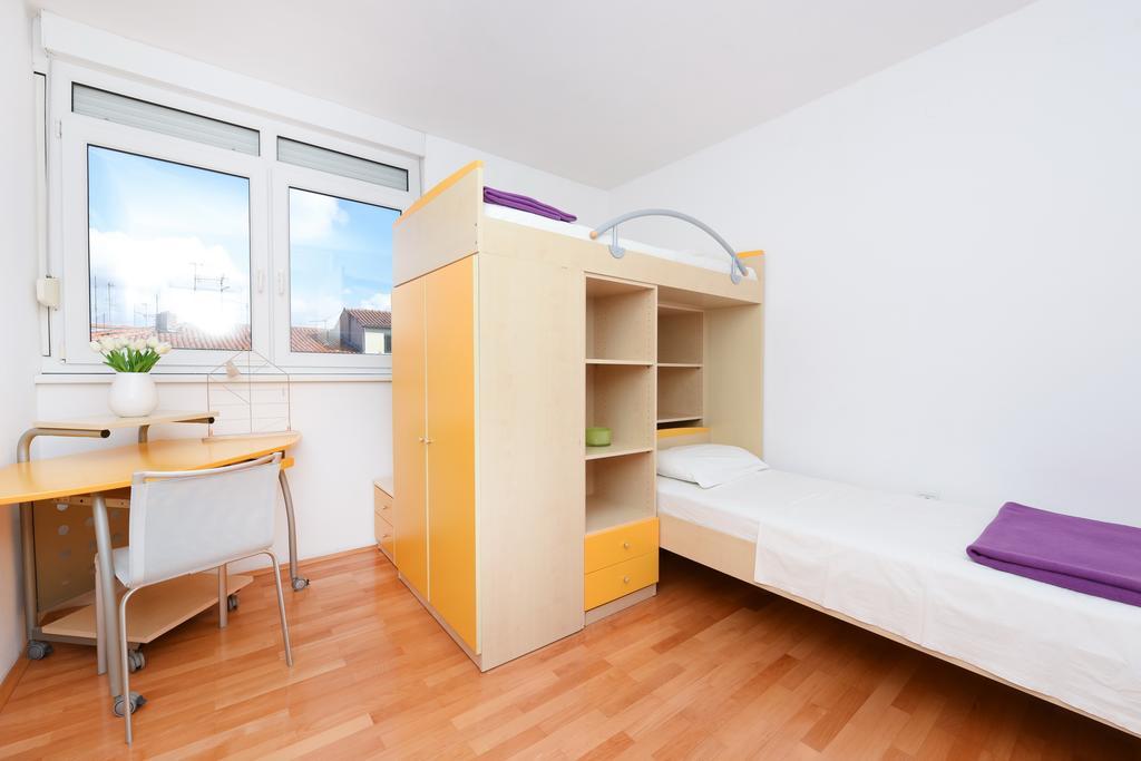 Apartment Jelena Zadar Bagian luar foto
